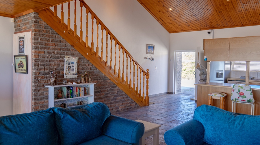 5 Bedroom Property for Sale in Suiderstrand Western Cape